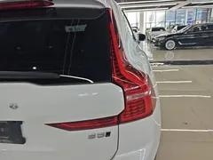2022 Volvo XC60 4WD Zhiyi Luxury, белый — фото 8