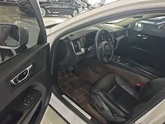 2022 Volvo XC60 4WD Zhiyi Luxury, белый — фото 16