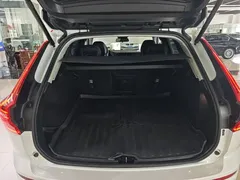 2022 Volvo XC60 4WD Zhiyi Luxury, белый — фото 19