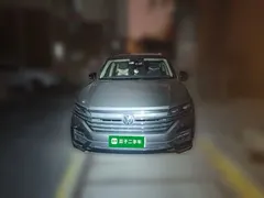 2021 Volkswagen Touareg 3.0TSI Black Sport Package — фото 2