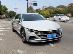 2023 Volkswagen CC Shooting Brake 330TSI — фото 3