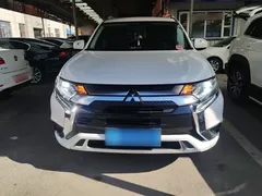 2021 Mitsubishi Outlander 2.0L 2WD 5 Seats, белый — фото 3