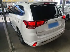 2021 Mitsubishi Outlander 2.0L 2WD 5 Seats, белый — фото 5