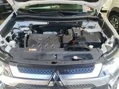 2021 Mitsubishi Outlander 2.0L 2WD 5 Seats, белый — фото 20