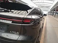 2021 Changan UNI-K 2.0T 4WD Premium — фото 8