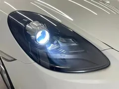 2022 Porsche 718 Boxster 2.0T, белый — фото 8