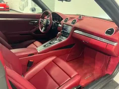 2022 Porsche 718 Boxster 2.0T, белый — фото 17