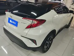 2020 Toyota C-HR 2.0L, белый — фото 3