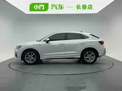 2022 Audi Q3 Sportback 35 TFSI, белый — фото 3
