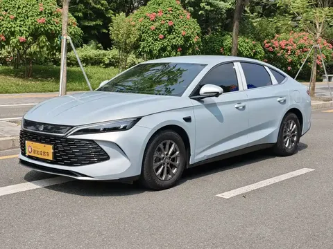 2025 BYD Qin L PHEV 80km Leading Smart Driving