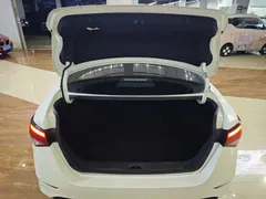 2022 Nissan Sylphy 1.6L XL CVT, белый — фото 12