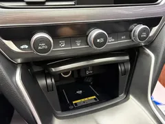 2022 Honda Accord 2.0L Hybrid, белый — фото 13