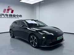 2023 Nio ET5T 75kWh Touring, чёрный — фото 3
