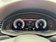 2023 Audi Q7 55 TFSI quattro S line Sport, чёрный — фото 6