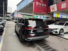 2023 Audi Q7 55 TFSI quattro S line Sport, чёрный — фото 8