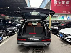 2023 Audi Q7 55 TFSI quattro S line Sport, чёрный — фото 19
