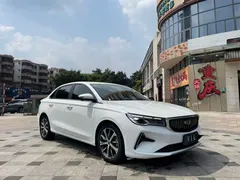 2022 Geely Emgrand 4th Gen 1.5L CVT Luxury, белый — фото 3