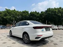 2022 Geely Emgrand 4th Gen 1.5L CVT Luxury, белый — фото 5