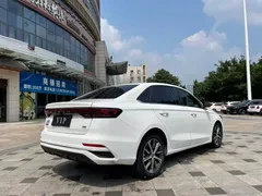 2022 Geely Emgrand 4th Gen 1.5L CVT Luxury, белый — фото 7