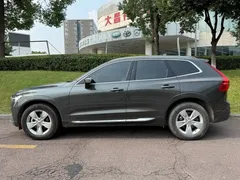 2022 Volvo XC60 4WD Zhiyi Luxury — фото 3