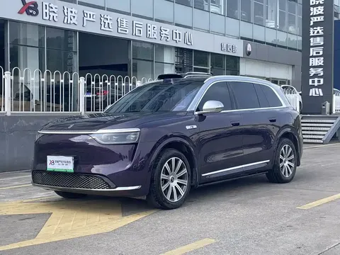 2025 Aito M8 EV Max+ 6-seat Long Range 192-beam LiDAR