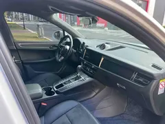 2020 Porsche Macan 2.0T, белый — фото 11
