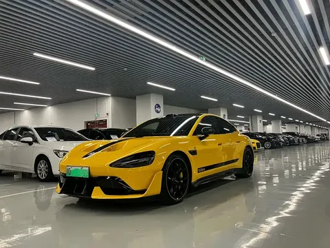 2025 Xiaomi SU7 Ultra Ultra