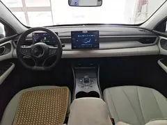 2025 BYD Seal 05 PHEV DM-i Smart Drive 55km Luxury, белый — фото 10