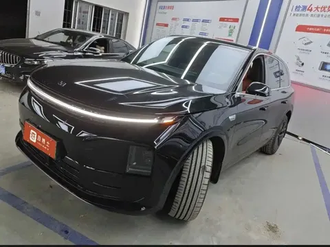2024 Li Auto L6