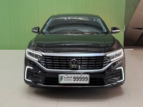 2023 Volkswagen Passat 430PHEV Luxury