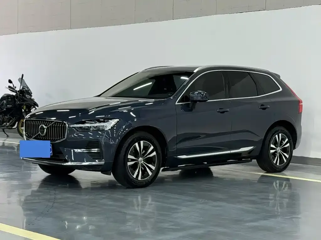 2022 Volvo XC60 4WD Zhiyi Luxury