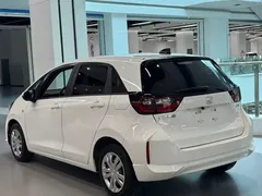 2021 Honda Fit 1.5L CVT, белый — фото 5