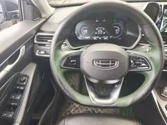 2022 Geely Emgrand 4th Gen 1.5L CVT Luxury — фото 6