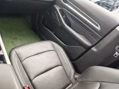 2022 Geely Emgrand 4th Gen 1.5L CVT Luxury — фото 8