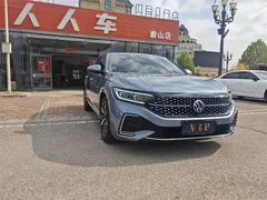 2022 Volkswagen Passat 330TSI Premium, синий — фото 3