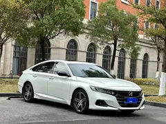 2022 Honda Accord 260TURBO Premium, белый — фото 2