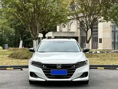 2022 Honda Accord 260TURBO Premium, белый — фото 3