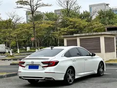 2022 Honda Accord 260TURBO Premium, белый — фото 9