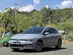 2021 Volkswagen Golf 280TSI DSG Pro — фото 1
