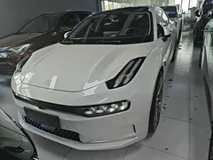 2022 Zeekr 001 Long Range Single Motor WE, белый — фото 3