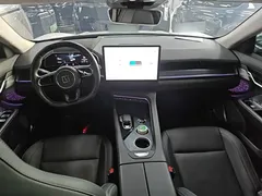 2022 Zeekr 001 Long Range Single Motor WE, белый — фото 10