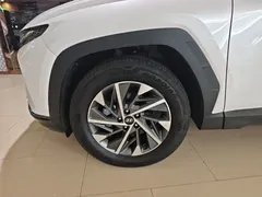 2023 Hyundai Tucson L 1.5T AT 2WD GLX Elite, белый — фото 23