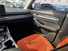 2022 Geely Emgrand 4th Gen 1.5L CVT Premium, белый — фото 6