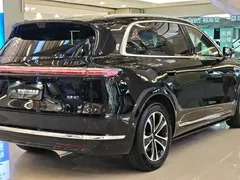 2026 Aito M7 EREV Ultra 4WD 5-seat 192-line Lidar, чёрный — фото 18