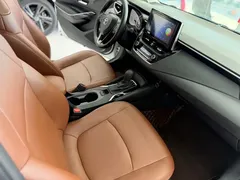 2021 Toyota Corolla Hybrid 1.8L E-CVT Elite, белый — фото 12