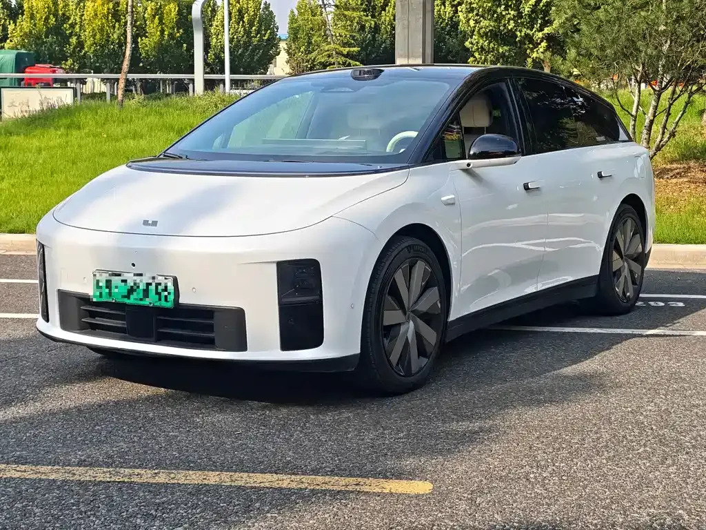 2025 Li Auto i6 4WD Standard