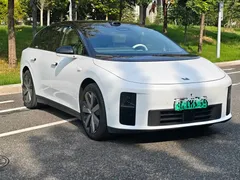 2025 Li Auto i6 4WD Standard, белый — фото 2