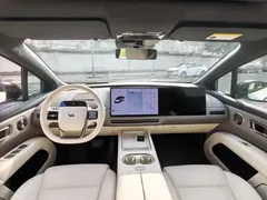 2025 Li Auto i6 4WD Standard, белый — фото 4