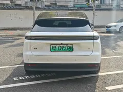2025 Li Auto i6 4WD Standard, белый — фото 8