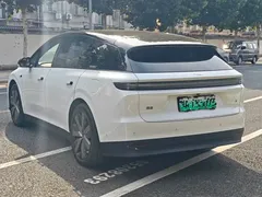 2025 Li Auto i6 4WD Standard, белый — фото 9